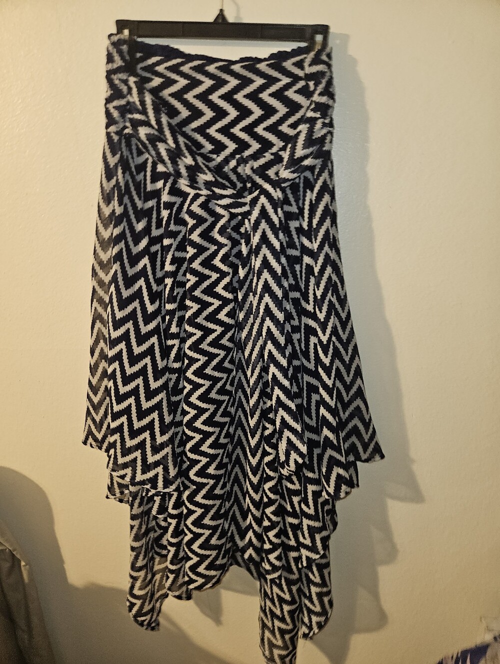 Diva Collection Womans Elastic Waist Chevron Print Skirt Size S